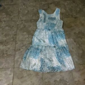 Knee-below knee dress